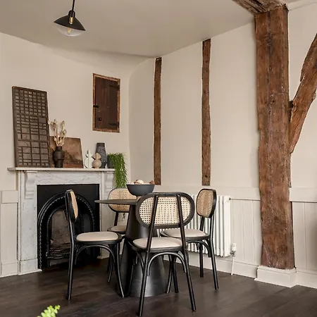 Apartment 112 Micklegate 1