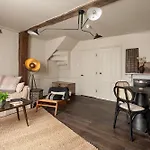 112 Micklegate 1 Apartment *